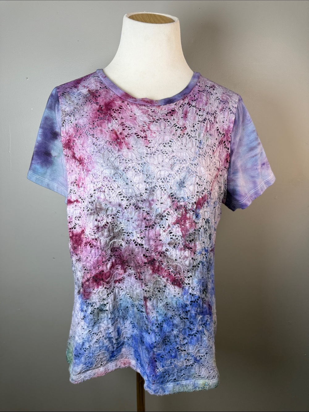 Ladies Purple Tie-Dye Lace Overlay Short Sleeve Tee
